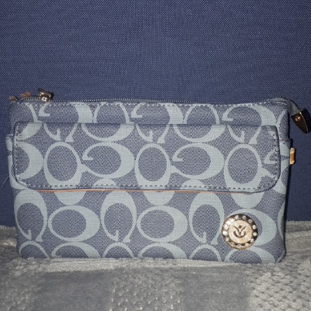 Large Clutch